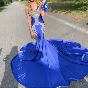 Selling my prom dress